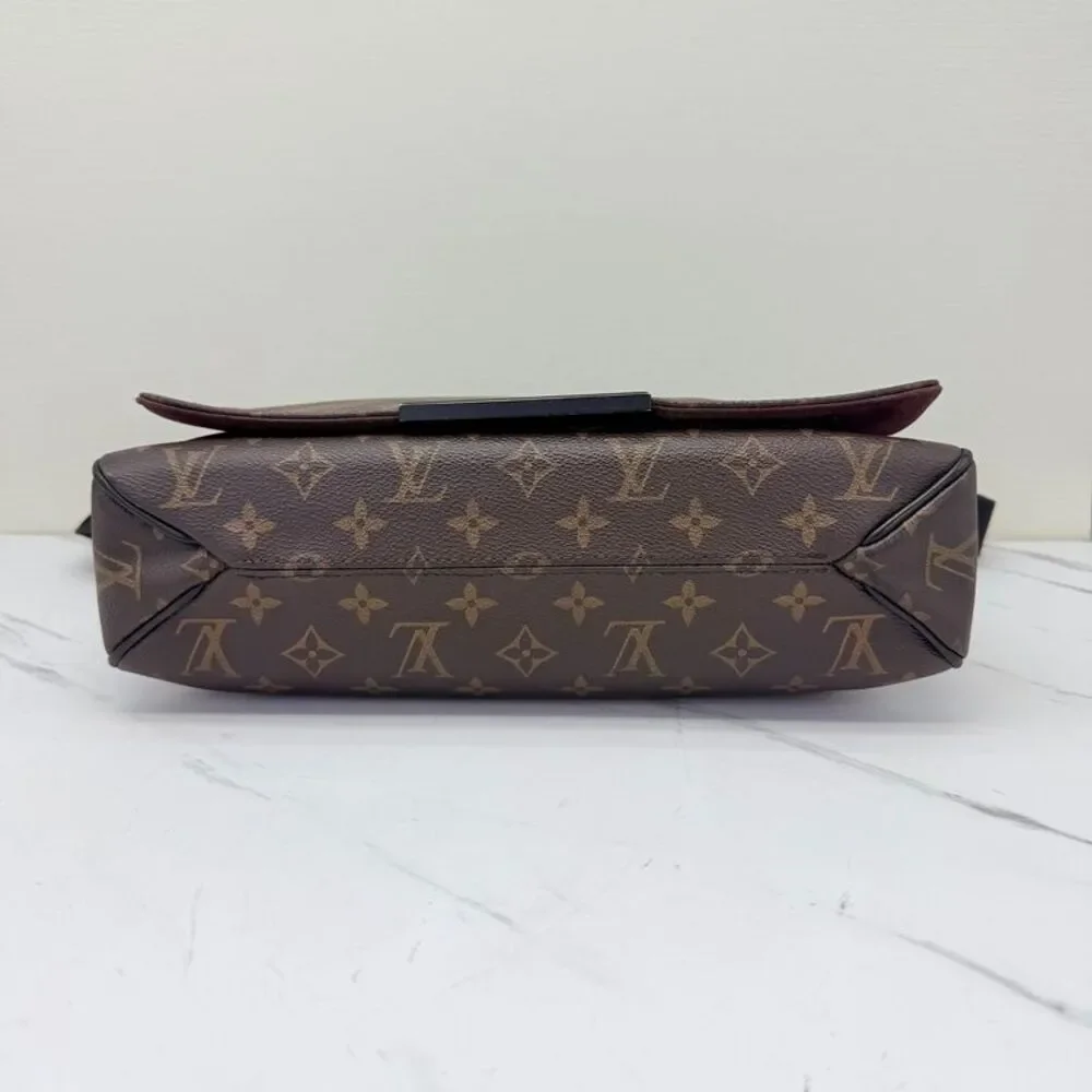 Louis Vuitton Women Pre-Loved Bag Very Good Condition
